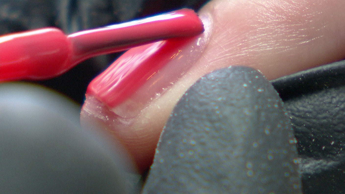 Co można wyczarować na paznokciach dzięki zdobieniu ich metodą akrylową?